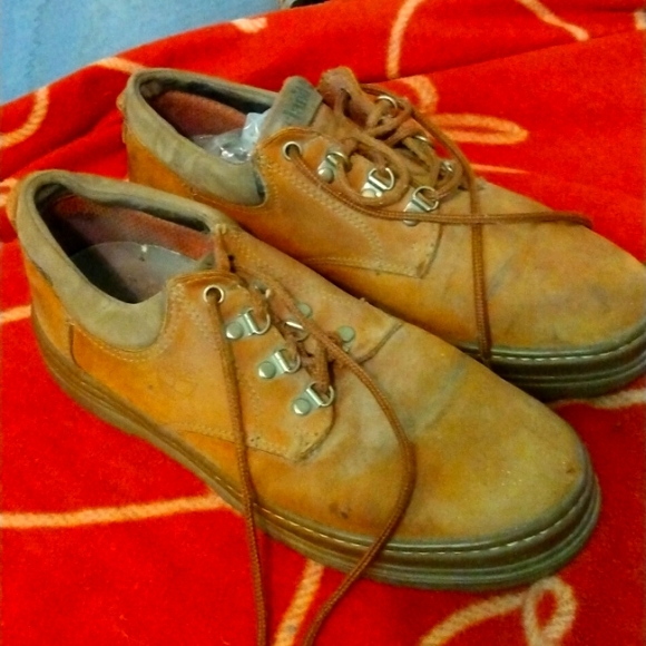 Men's size 9.5 brown work boots used. - Picture 1 of 8